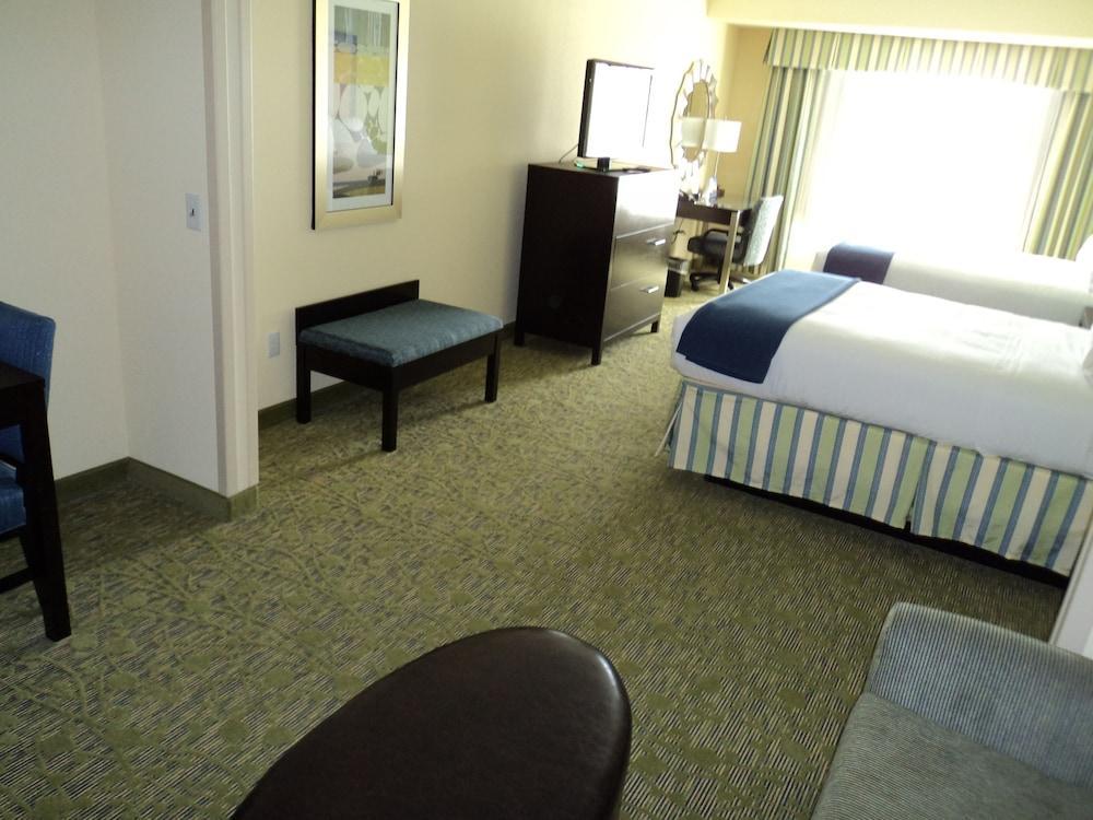 Holiday Inn Express And Suites Dickson City By Ihg Екстериор снимка
