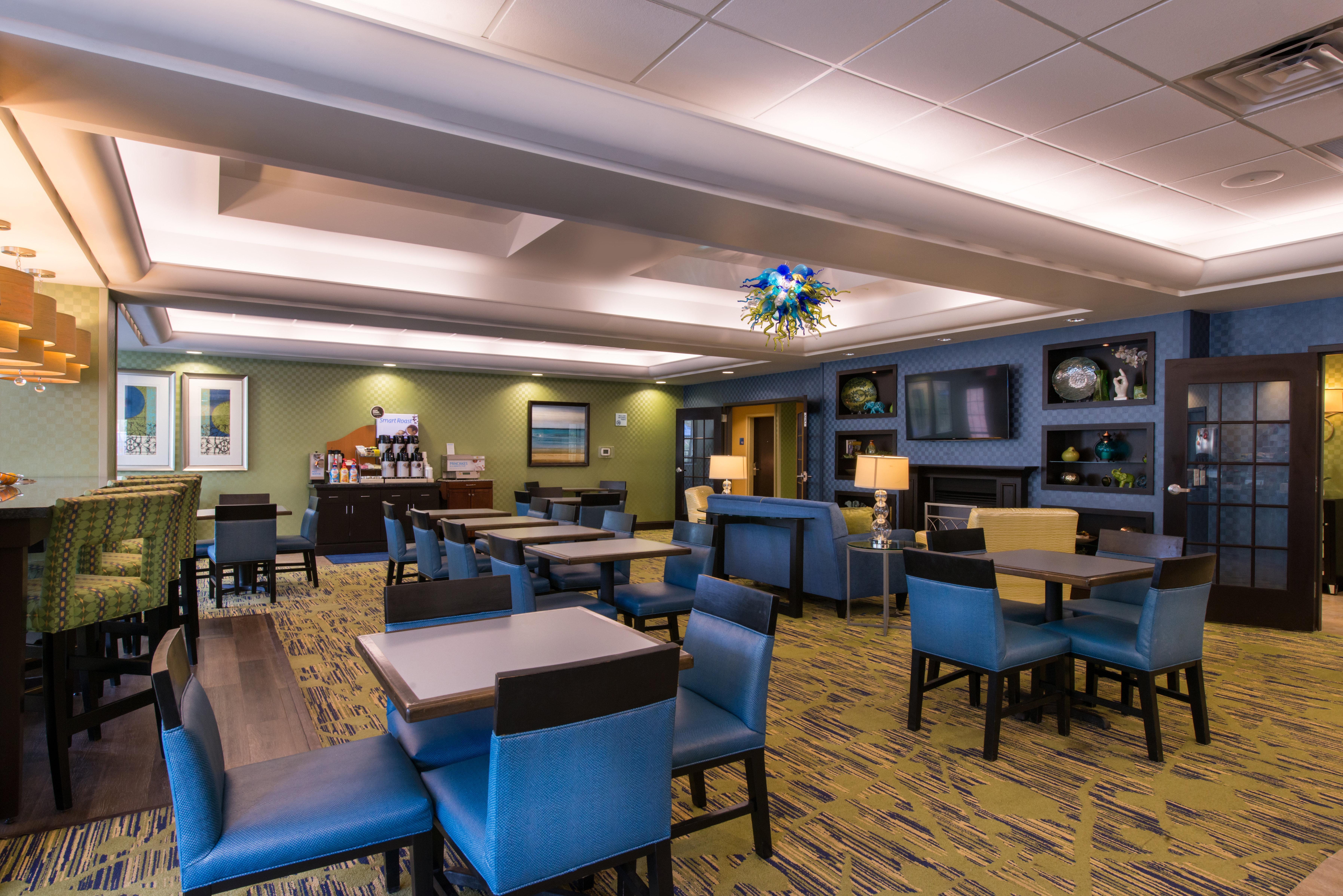Holiday Inn Express And Suites Dickson City By Ihg Екстериор снимка
